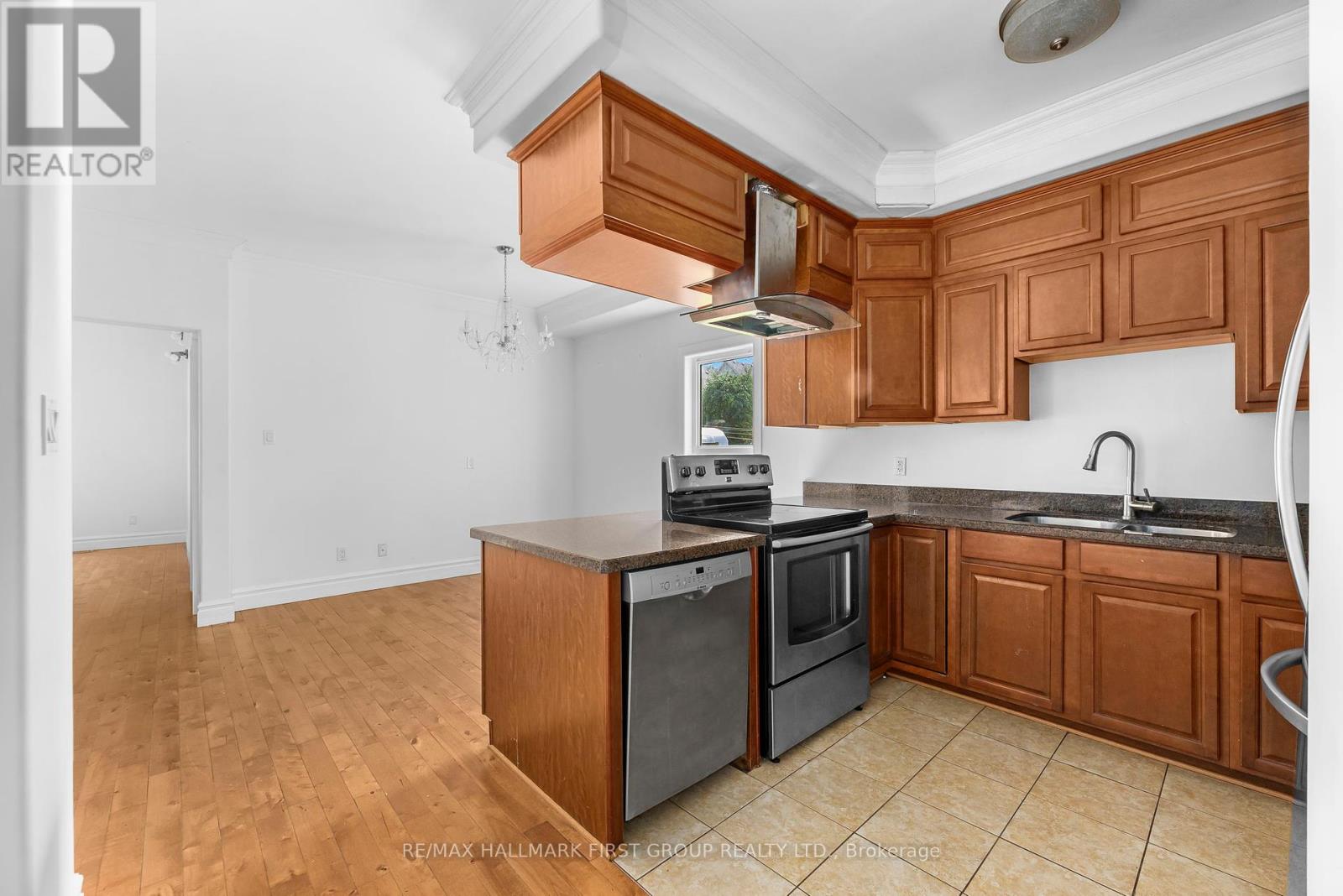 147 Tresane Street, Oshawa, Ontario  L1J 1T7 - Photo 7 - E12378559