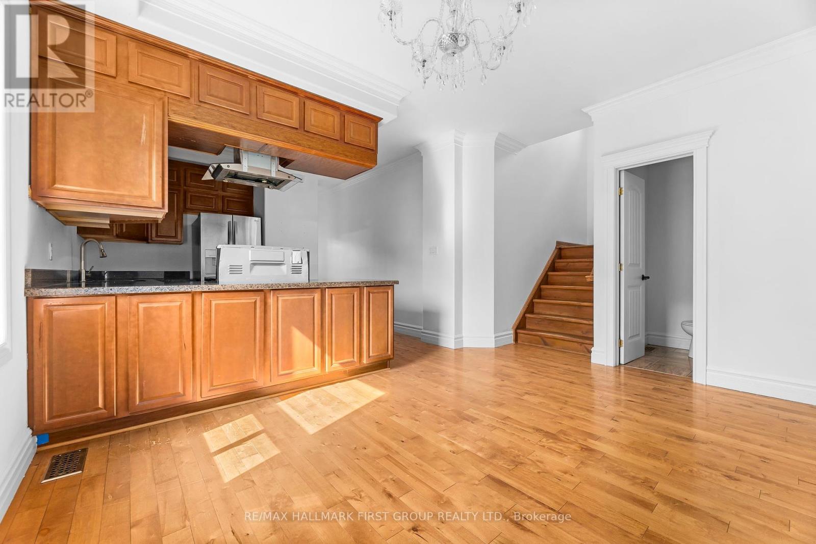 147 Tresane Street, Oshawa, Ontario  L1J 1T7 - Photo 9 - E12378559