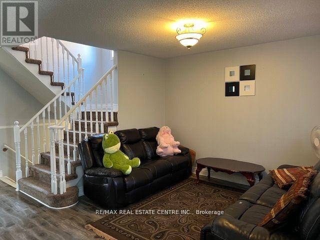 38 Fitzpatrick Court, Whitby, Ontario  L1M 2G9 - Photo 17 - E12378627