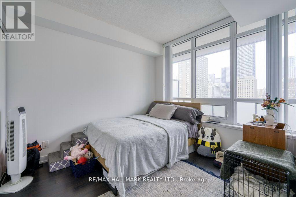 1201 - 365 Church Street, Toronto (Church-Yonge Corridor), Ontario  M5B 0B5 - Photo 11 - C12376992