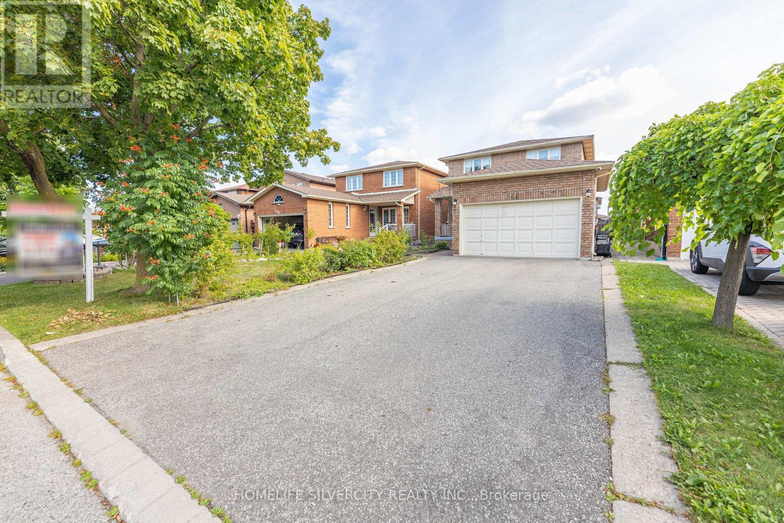 Property at 144 JACKMAN CRESCENT image 3