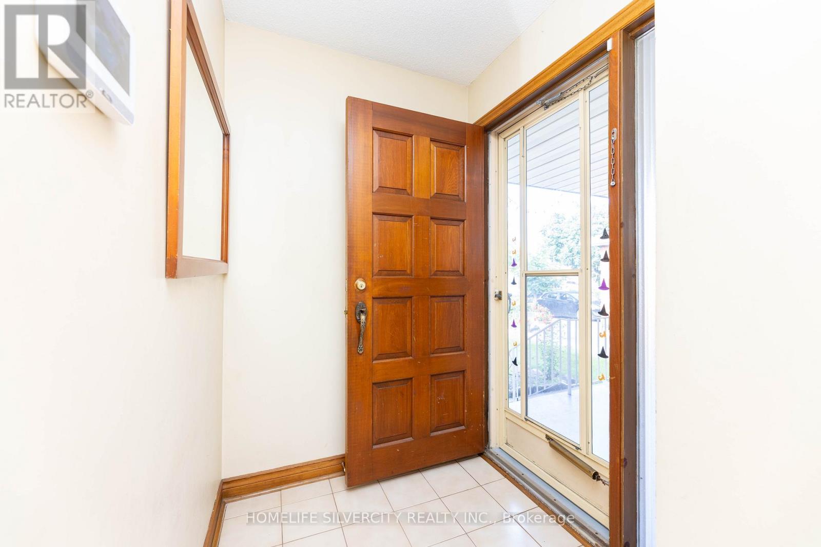Property at 144 JACKMAN CRESCENT image 5