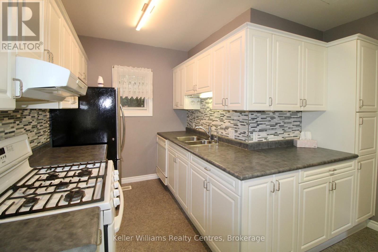 630 Colborne Street S, Brockton, Ontario  N0G 2V0 - Photo 12 - X12378711
