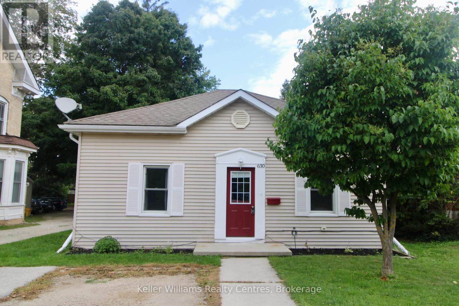 630 Colborne Street S, Brockton, Ontario  N0G 2V0 - Photo 2 - X12378711