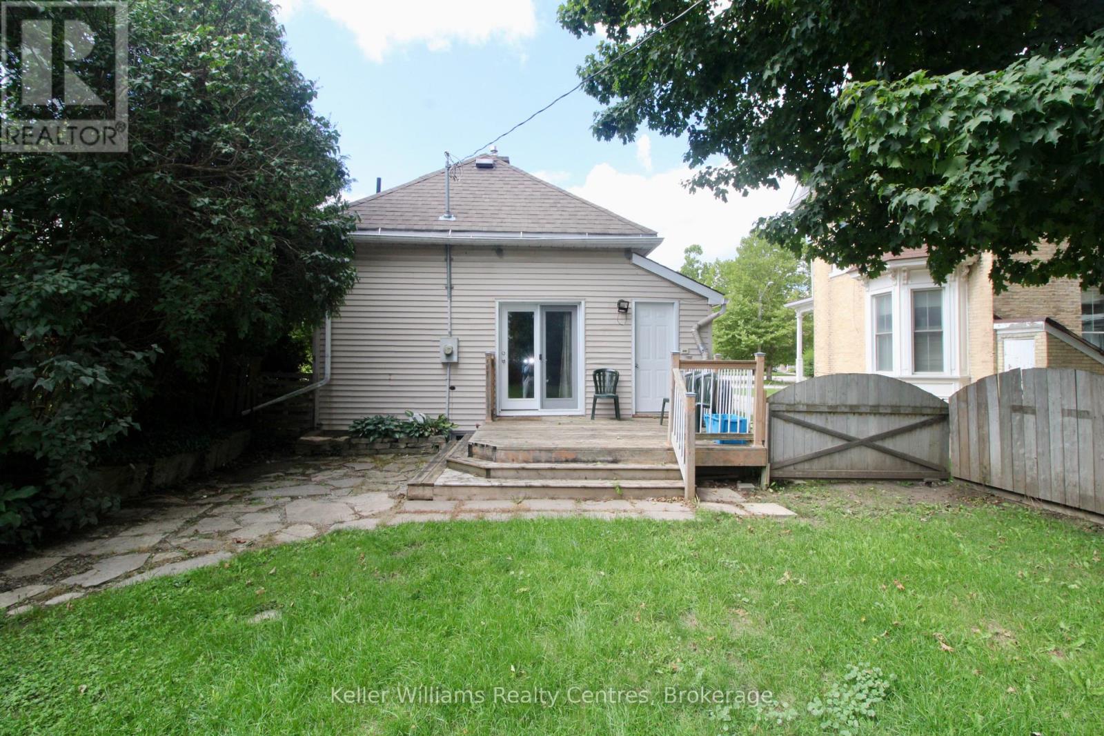 630 Colborne Street S, Brockton, Ontario  N0G 2V0 - Photo 9 - X12378711