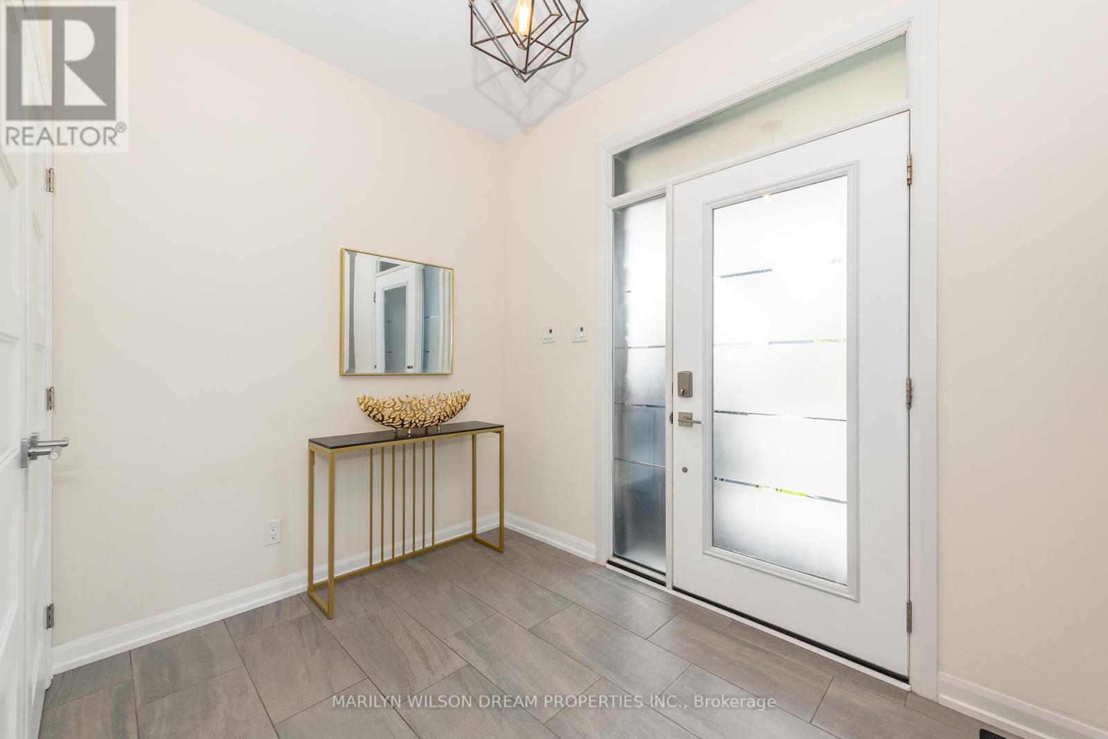 228 Onyx Crescent, Clarence-Rockland, Ontario  K4K 0H5 - Photo 9 - X12378767