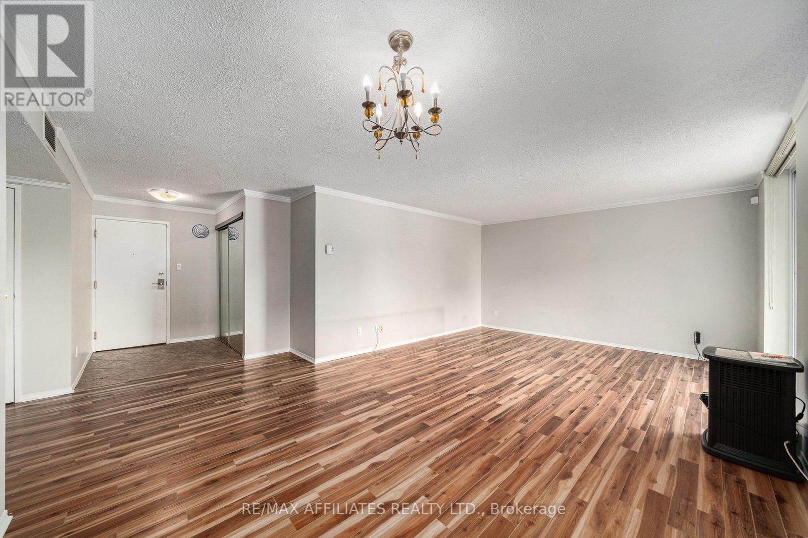 Property at 211 - 1705 PLAYFAIR DRIVE image 3