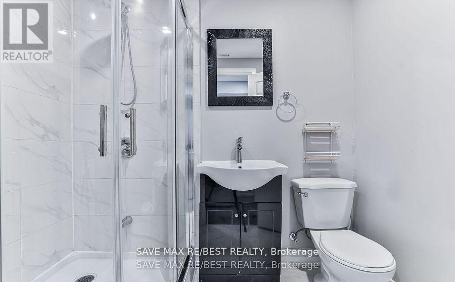 5141 Oakley Drive, Burlington, Ontario  L7L 6P1 - Photo 22 - W12378550