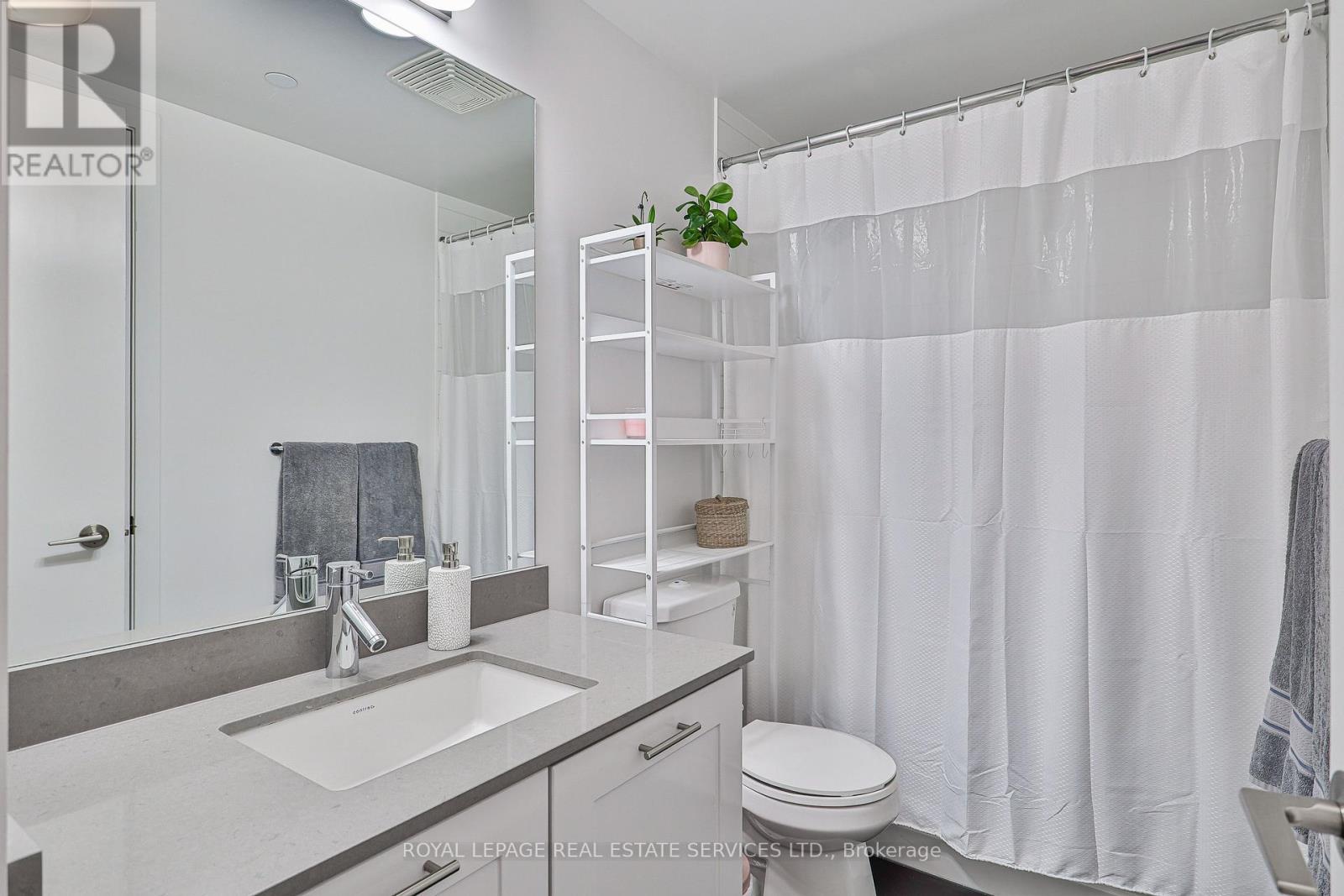 2310 - 2212 Lake Shore Boulevard W, Toronto (Mimico), Ontario  M8V 0C2 - Photo 18 - W12378580