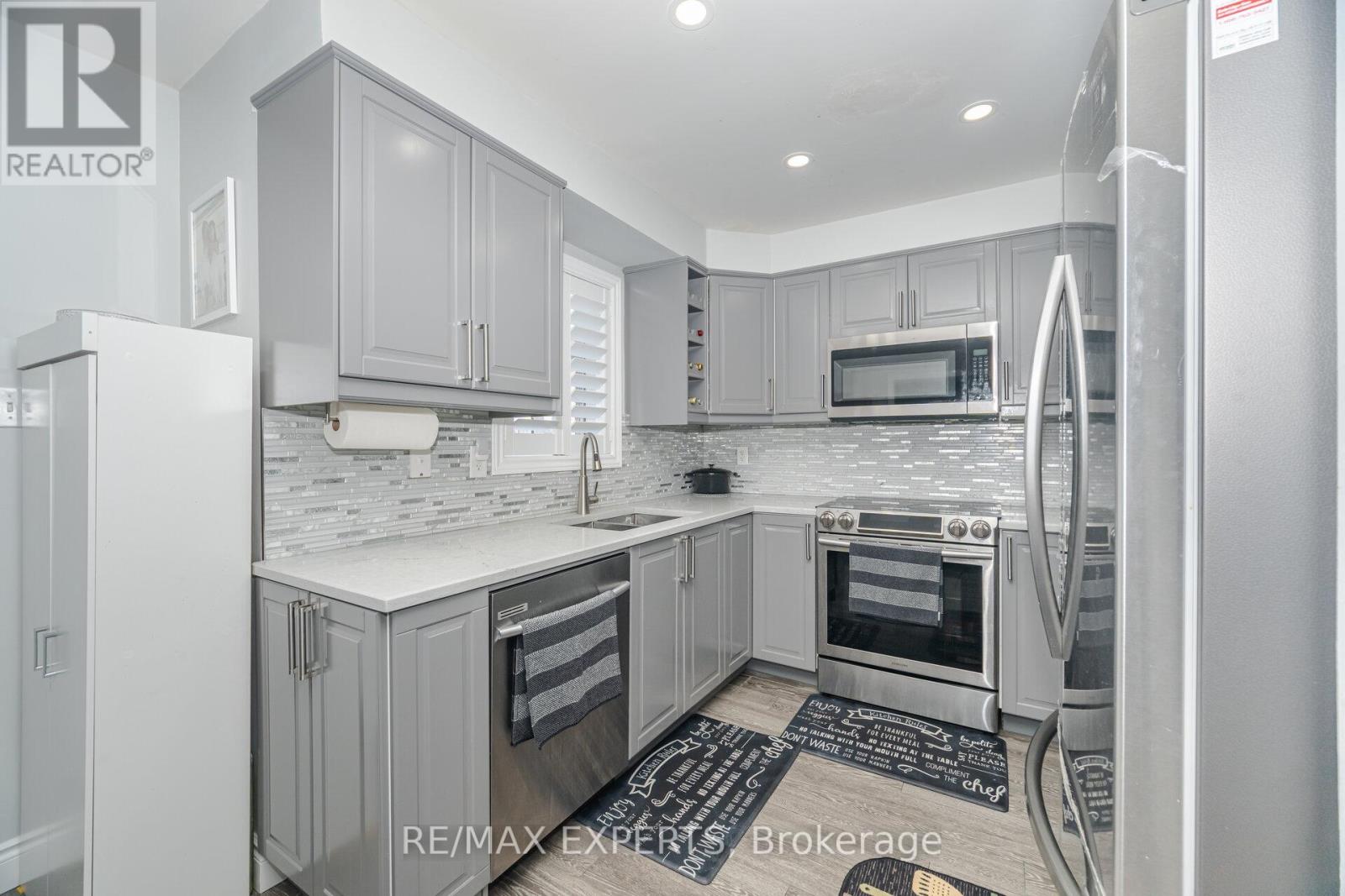 20 Duffield Road, Brampton, Ontario  L7A 2P8 - Photo 11 - W12378597