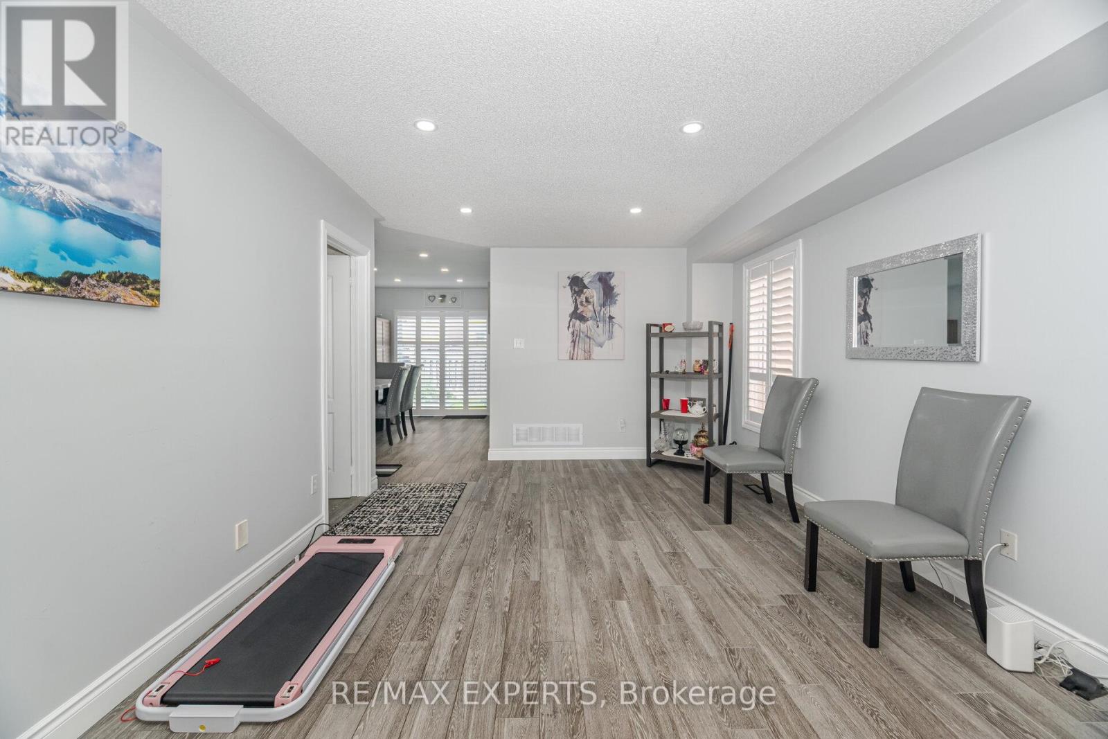 20 Duffield Road, Brampton, Ontario  L7A 2P8 - Photo 9 - W12378597