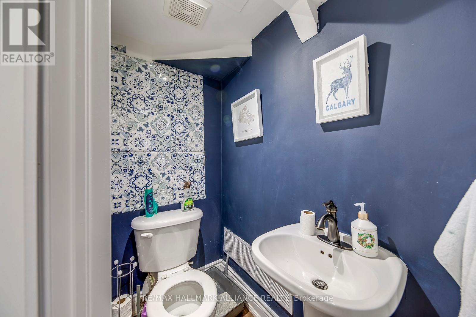 463 Drummond Road, Oakville, Ontario  L6J 4L7 - Photo 15 - W12378637