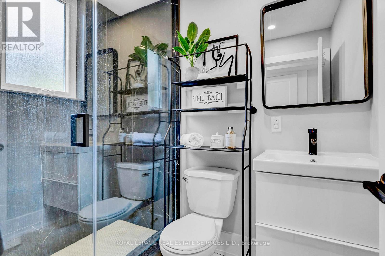 248 Wales Crescent, Oakville, Ontario  L6L 3X7 - Photo 29 - W12378654