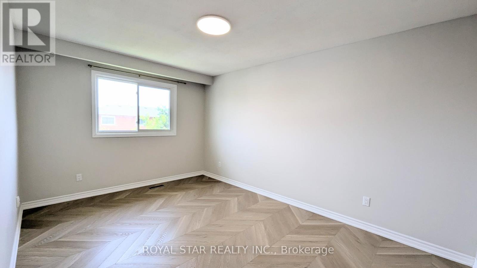 4051 Dunmow Crescent, Mississauga, Ontario  L4Z 1E1 - Photo 16 - W12378687