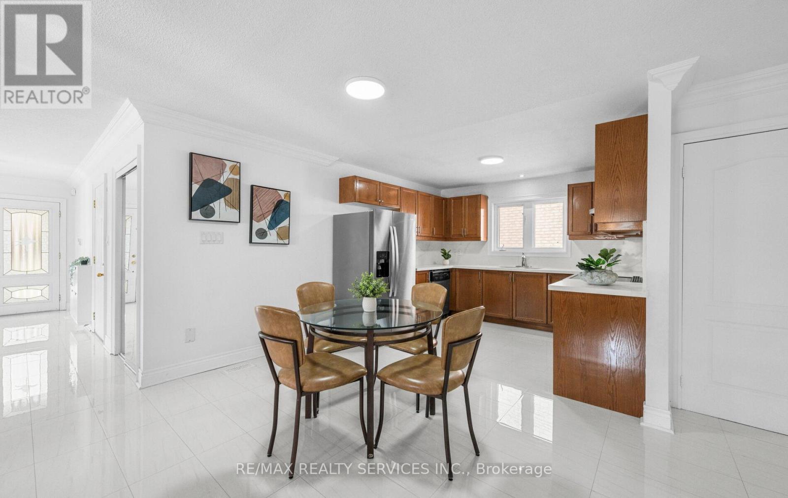 47 Echoridge Drive, Brampton, Ontario  L7A 3K8 - Photo 14 - W12378693