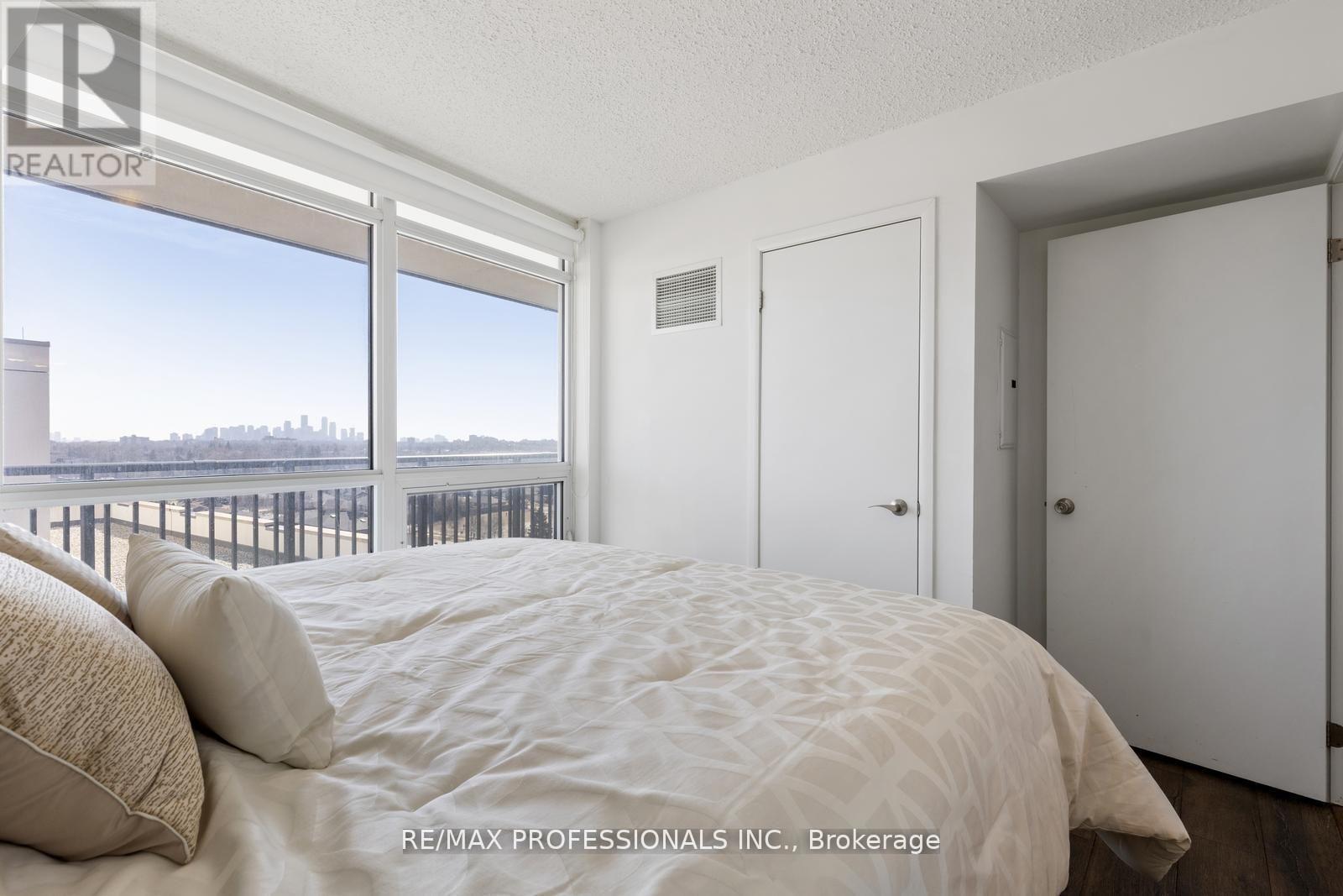 1014 - 800 Lawrence Avenue W, Toronto (Yorkdale-Glen Park), Ontario  M6A 0B1 - Photo 15 - W12378705