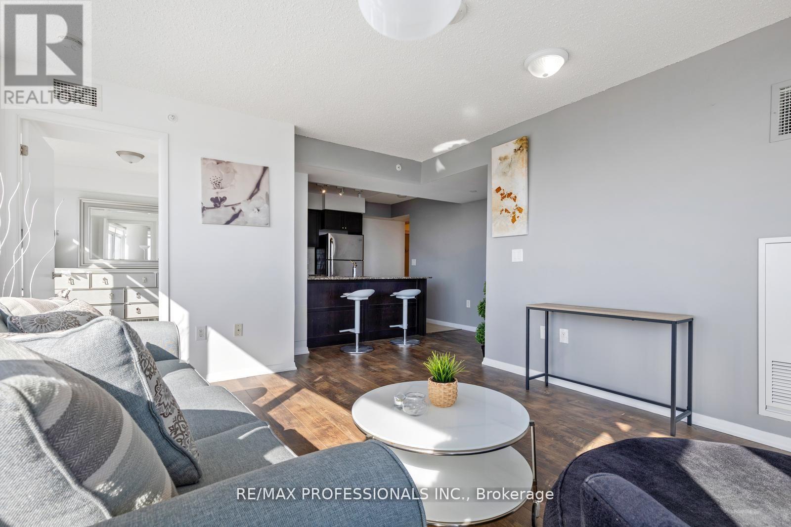1014 - 800 Lawrence Avenue W, Toronto (Yorkdale-Glen Park), Ontario  M6A 0B1 - Photo 7 - W12378705