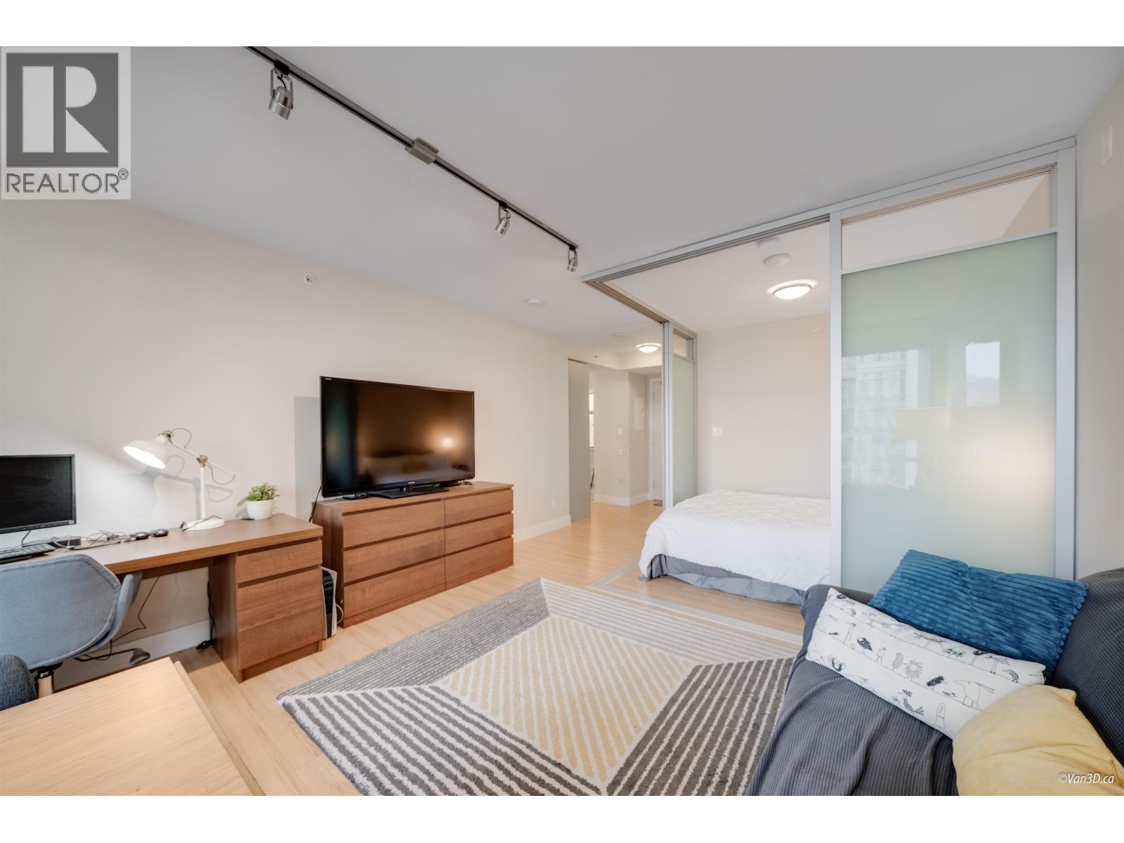 725 159 W 2nd Avenue, Vancouver, British Columbia  V5Y 0L8 - Photo 10 - R3043144