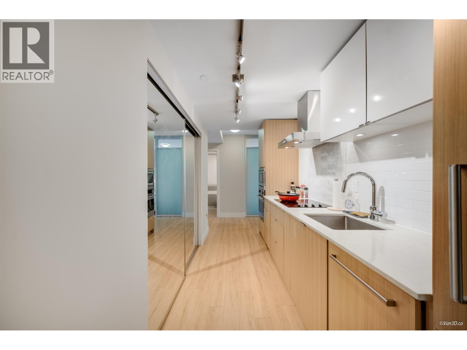 725 159 W 2nd Avenue, Vancouver, British Columbia  V5Y 0L8 - Photo 14 - R3043144