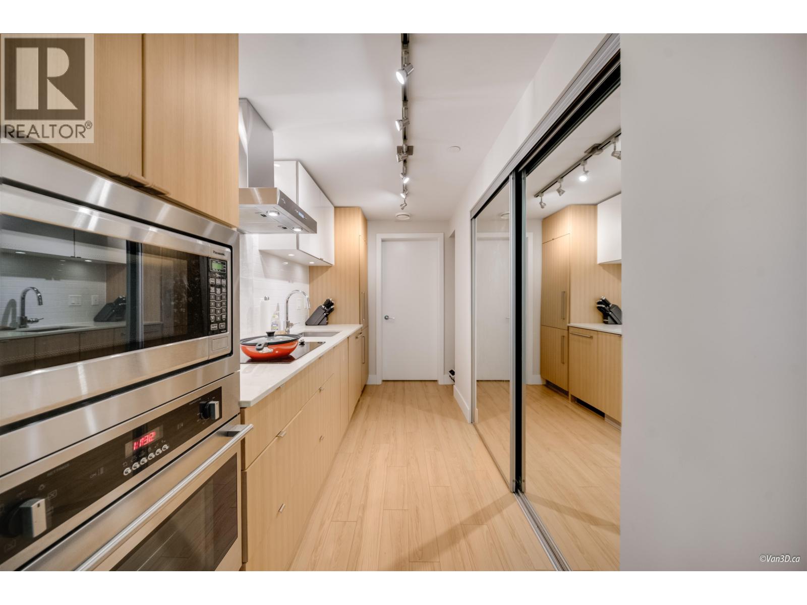 725 159 W 2nd Avenue, Vancouver, British Columbia  V5Y 0L8 - Photo 15 - R3043144