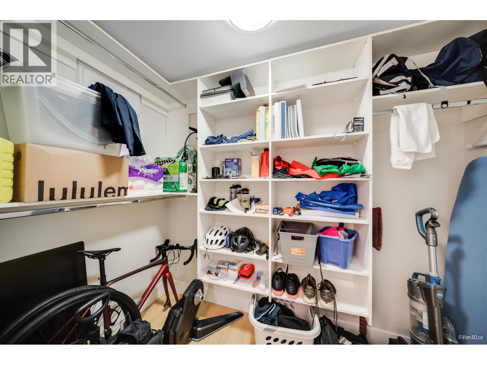 725 159 W 2nd Avenue, Vancouver, British Columbia  V5Y 0L8 - Photo 18 - R3043144