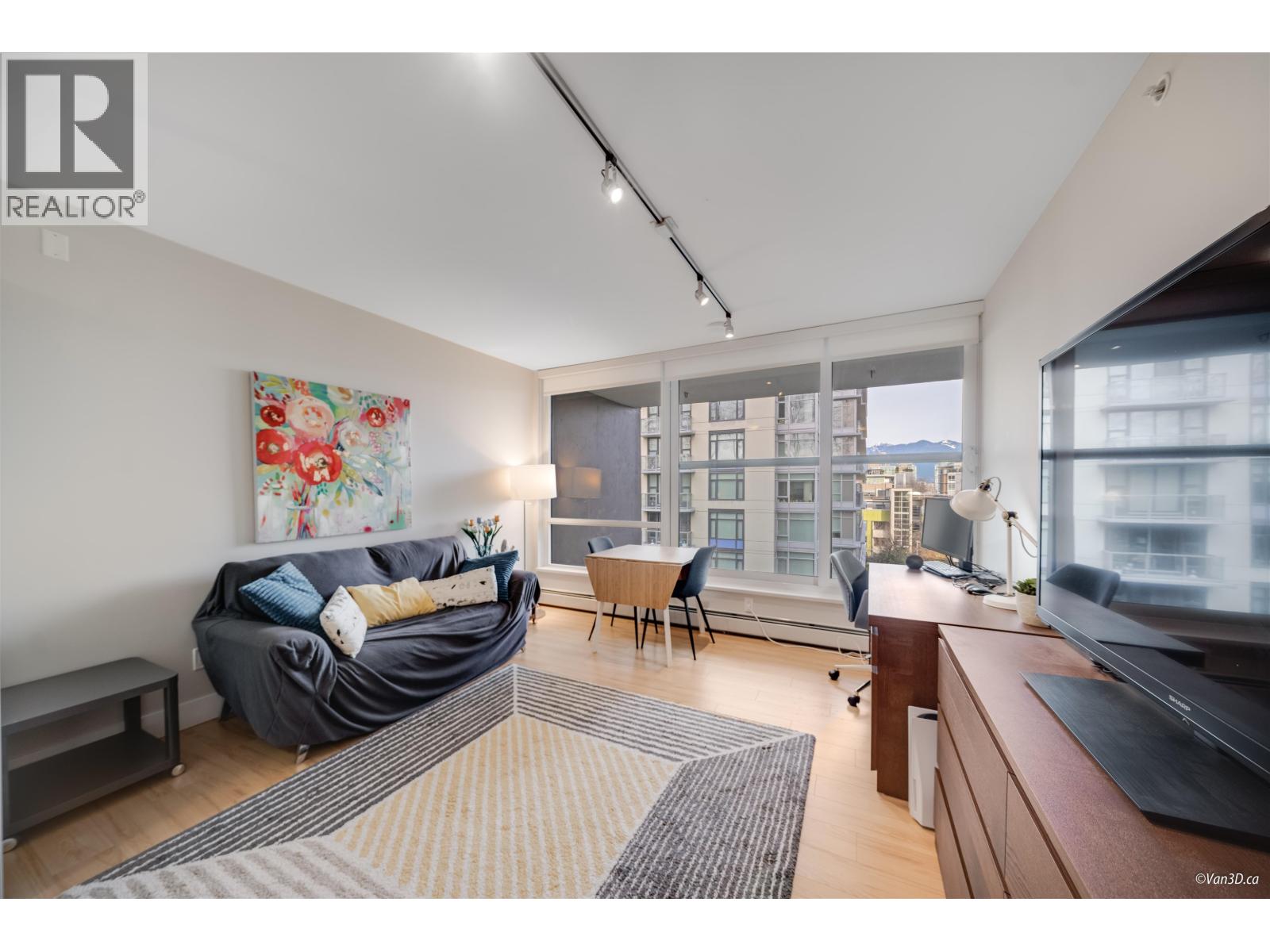725 159 W 2nd Avenue, Vancouver, British Columbia  V5Y 0L8 - Photo 3 - R3043144