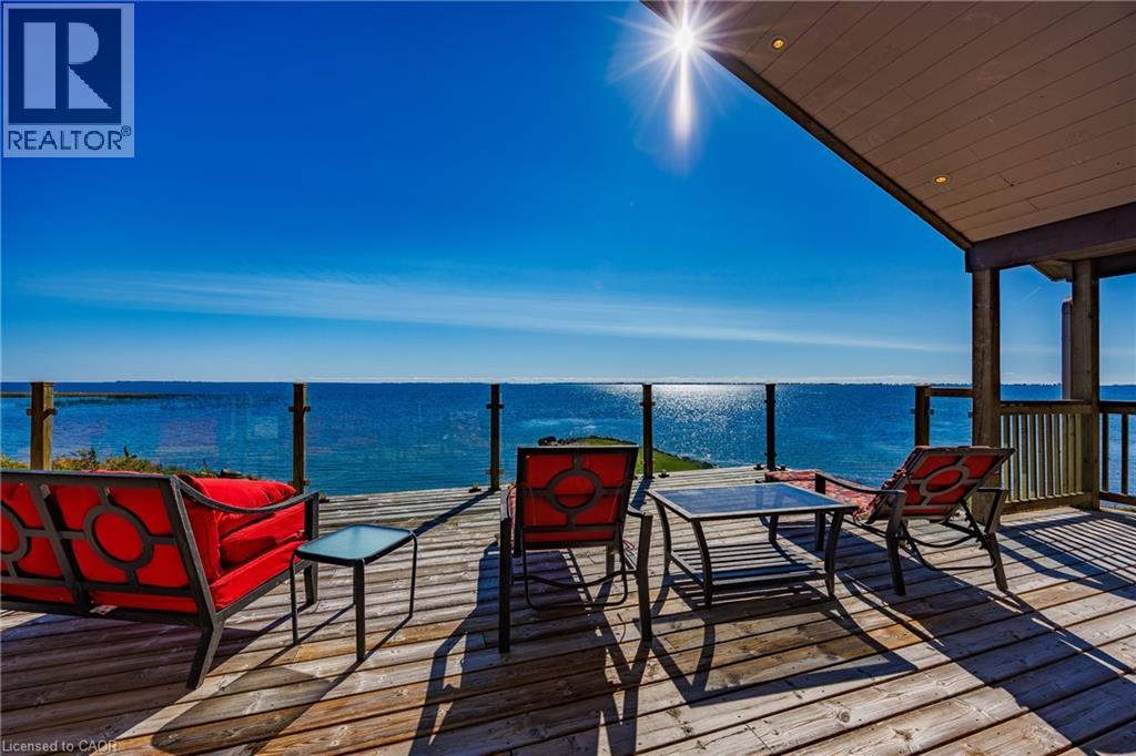 648 Front Road, St. Williams, Ontario  N0E 1P0 - Photo 1 - 40750887