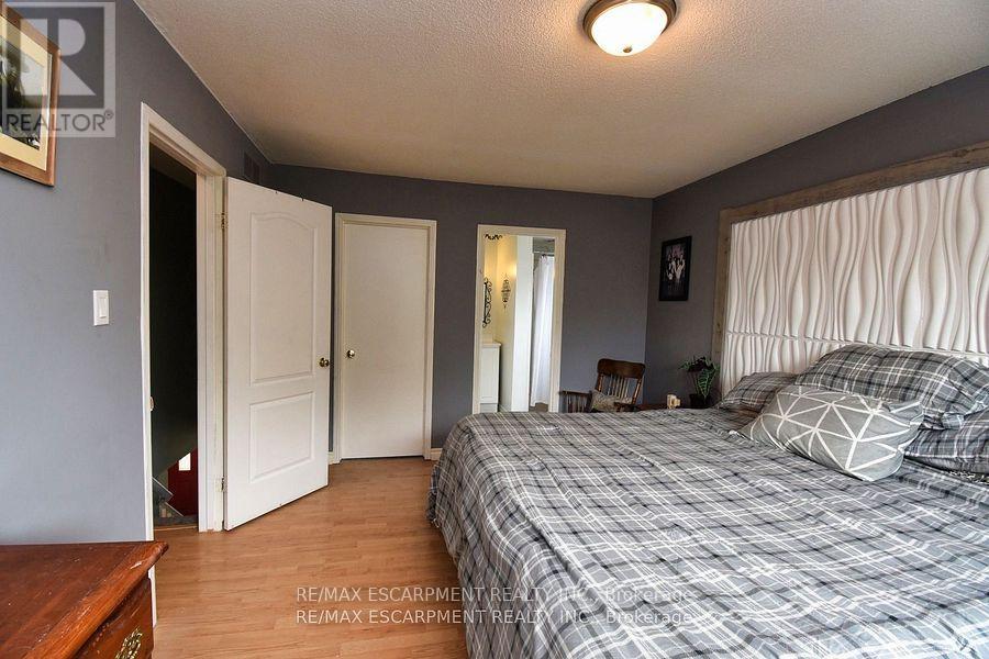 448 Acadia Drive, Hamilton, Ontario  L8W 3A4 - Photo 22 - X12378587
