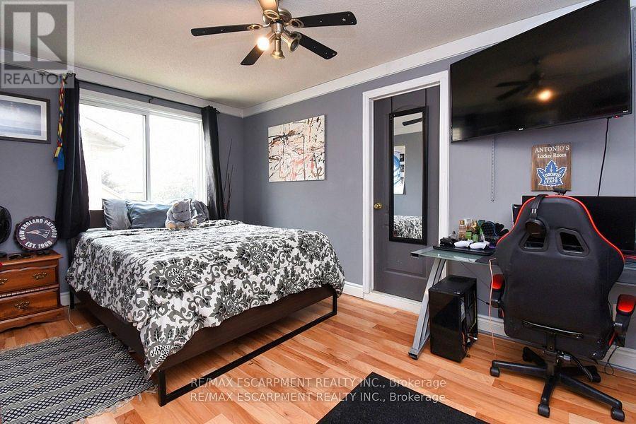 448 Acadia Drive, Hamilton, Ontario  L8W 3A4 - Photo 24 - X12378587