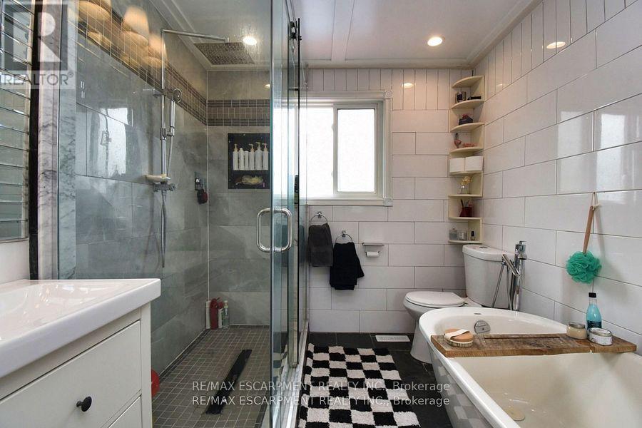 448 Acadia Drive, Hamilton, Ontario  L8W 3A4 - Photo 28 - X12378587