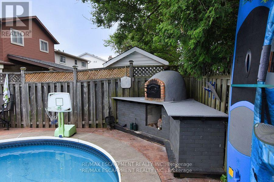 448 Acadia Drive, Hamilton, Ontario  L8W 3A4 - Photo 42 - X12378587