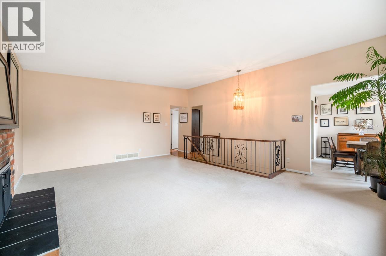 6680 Coltsfoot Drive, Richmond, British Columbia  V7C 2J4 - Photo 11 - R3043101