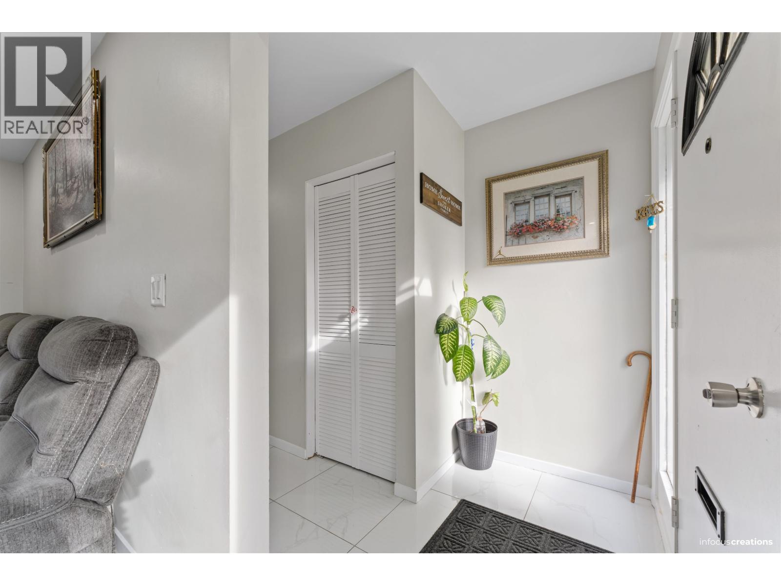 21957 Acadia Street, Maple Ridge, British Columbia  V2X 3B7 - Photo 13 - R3043152
