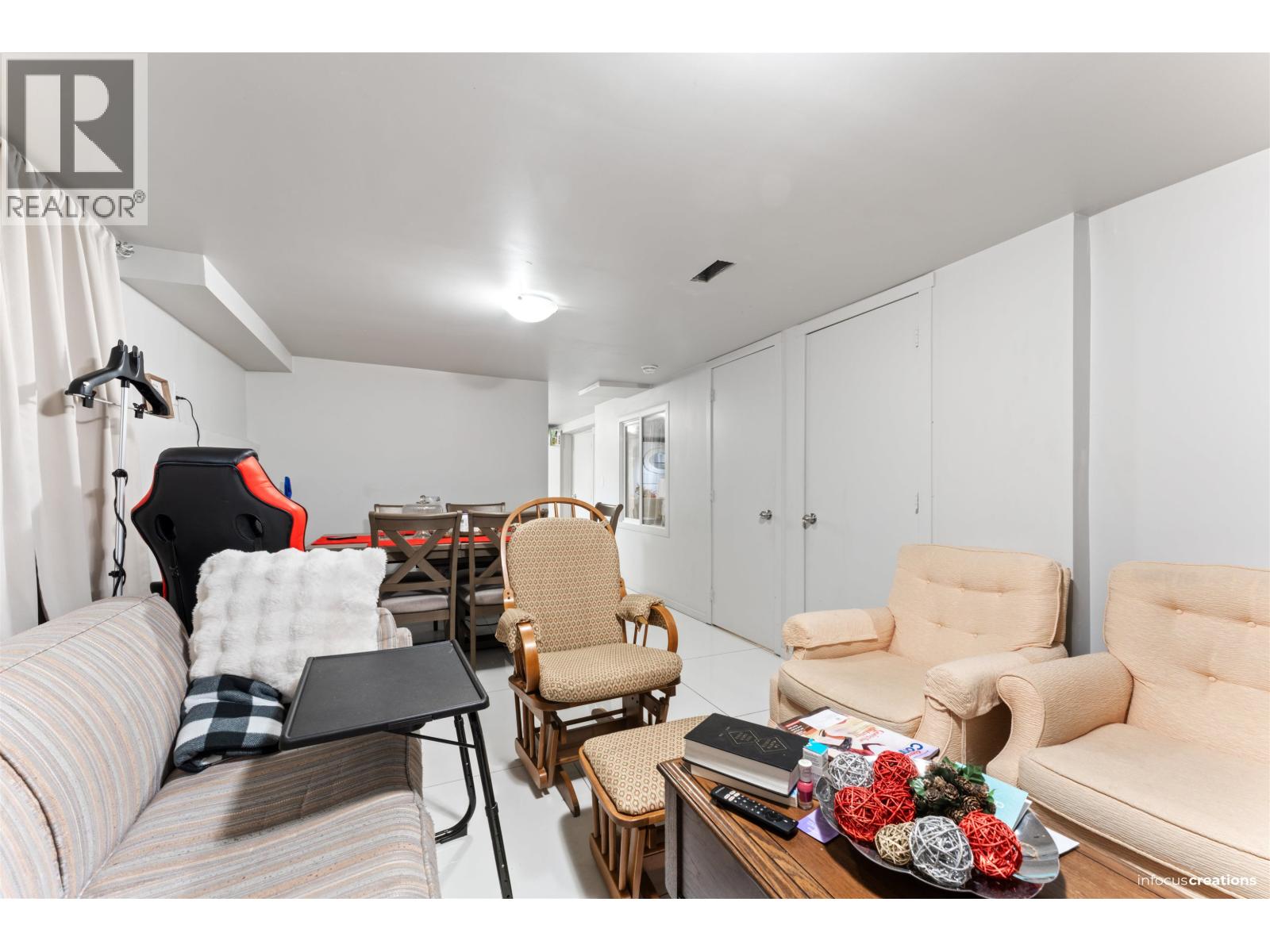 21957 Acadia Street, Maple Ridge, British Columbia  V2X 3B7 - Photo 15 - R3043152