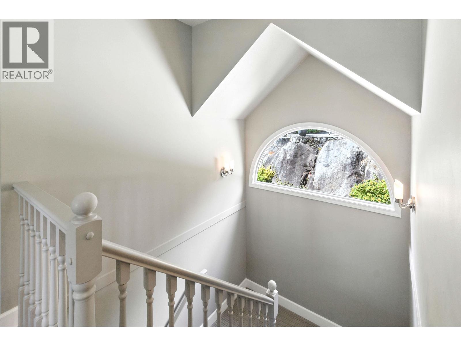 4817 Meadfeild Road, West Vancouver, British Columbia  V7W 3E6 - Photo 26 - R3043174