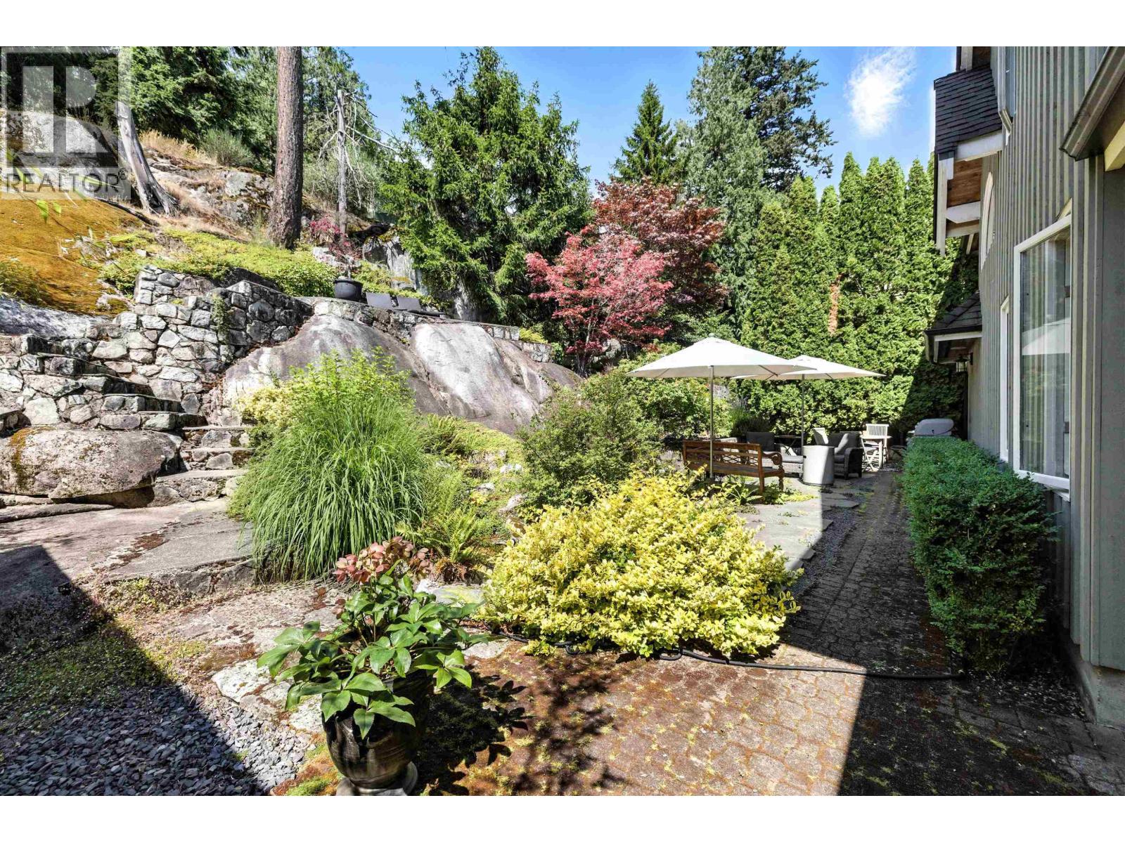 4817 Meadfeild Road, West Vancouver, British Columbia  V7W 3E6 - Photo 32 - R3043174