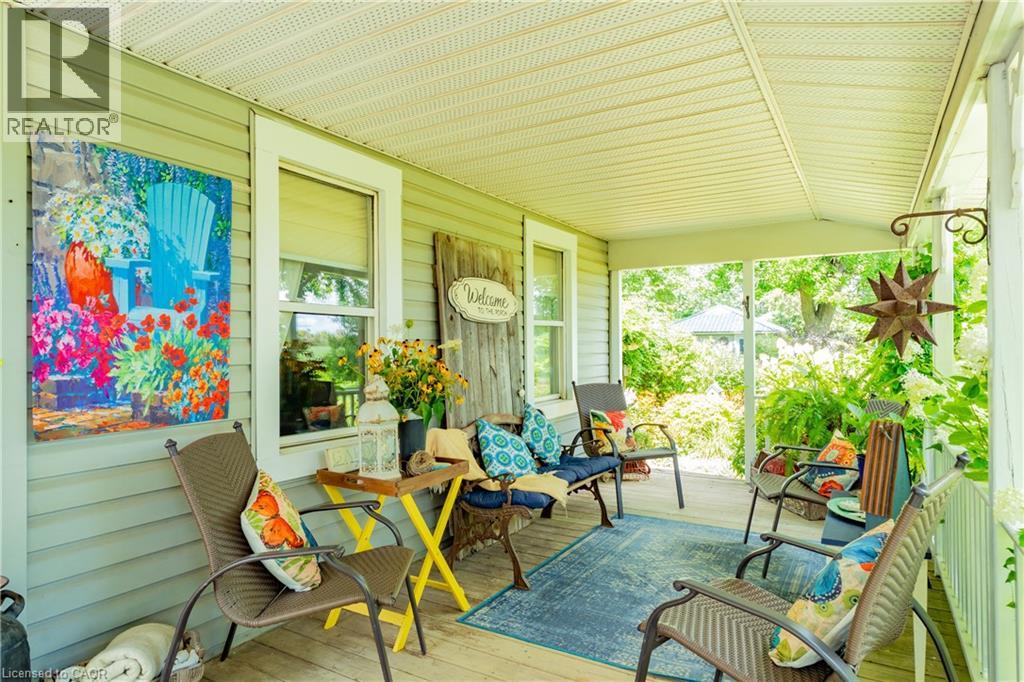 Photo 14 of 43 for 21266 Thames Road