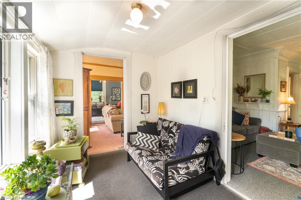 Photo 17 of 43 for 21266 Thames Road