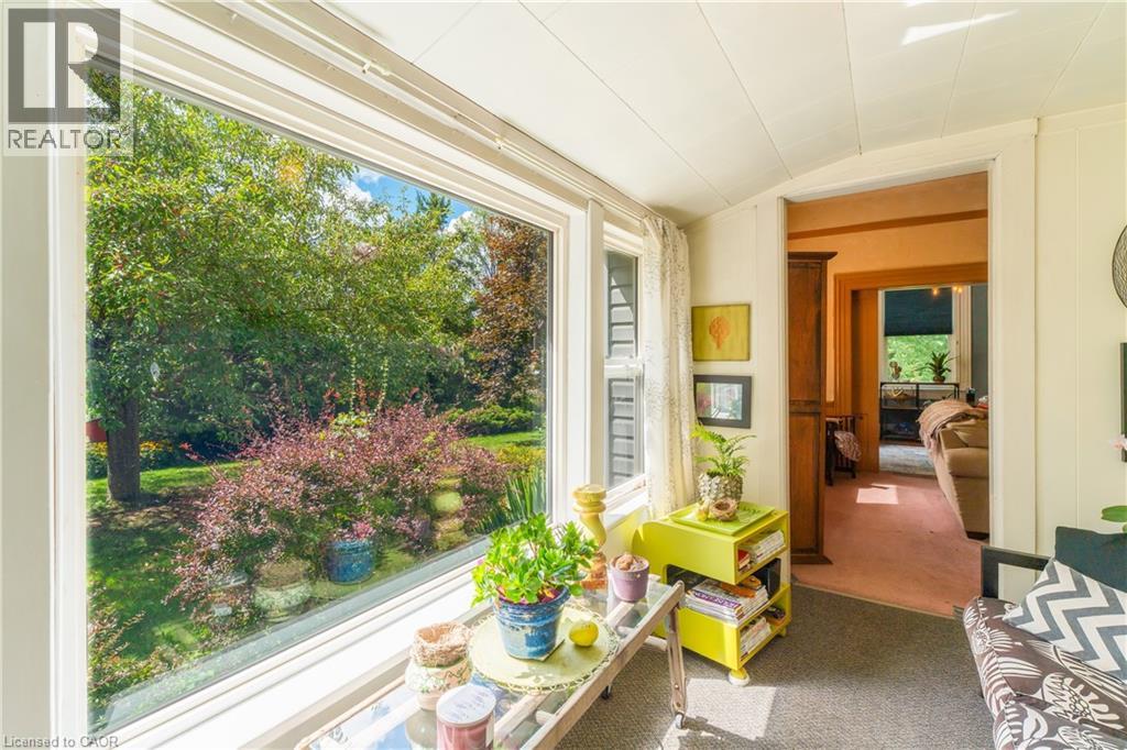 Photo 18 of 43 for 21266 Thames Road