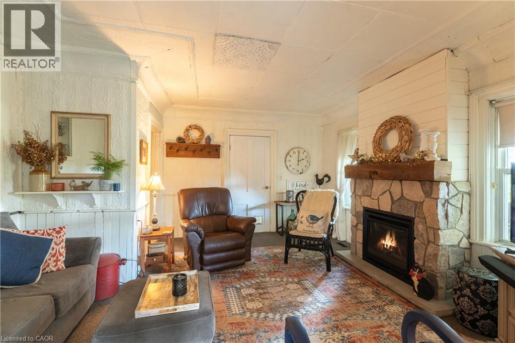 Photo 19 of 43 for 21266 Thames Road