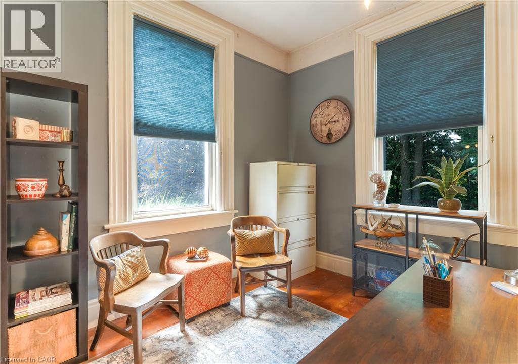 Photo 23 of 43 for 21266 Thames Road