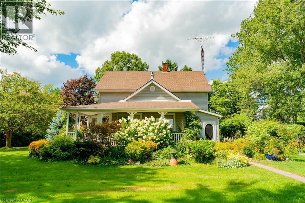 Photo 8 of 43 for 21266 Thames Road