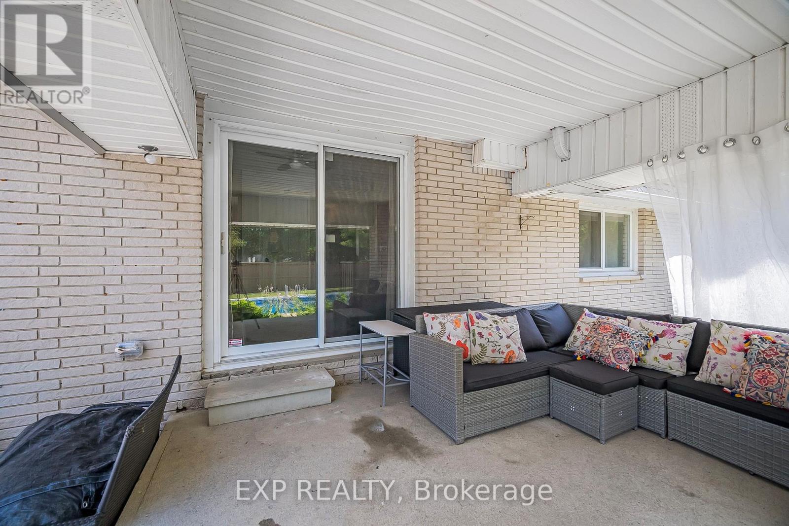 71 Parry Drive, Chatham-Kent, Ontario  N7L 2J1 - Photo 25 - X12378549