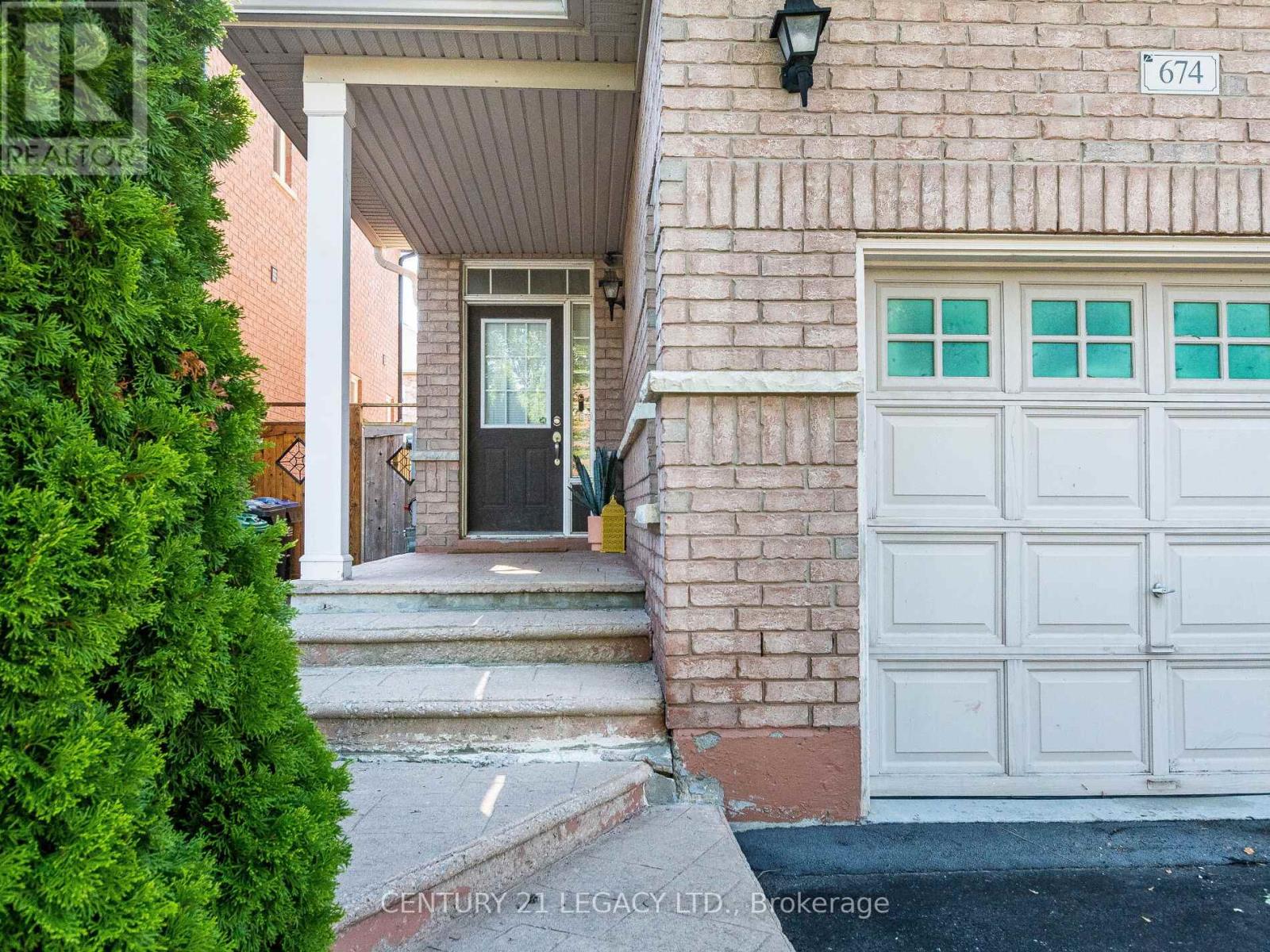 Property at 674 COACH DRIVE image 3