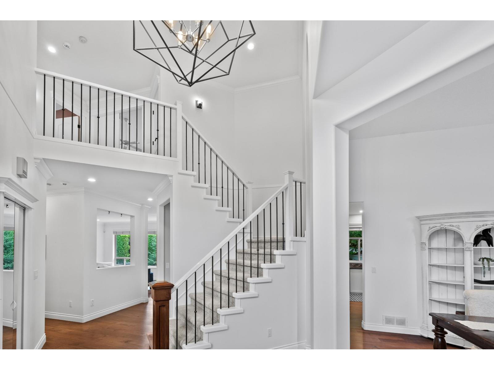 Property at 15639 37A AVENUE image 4