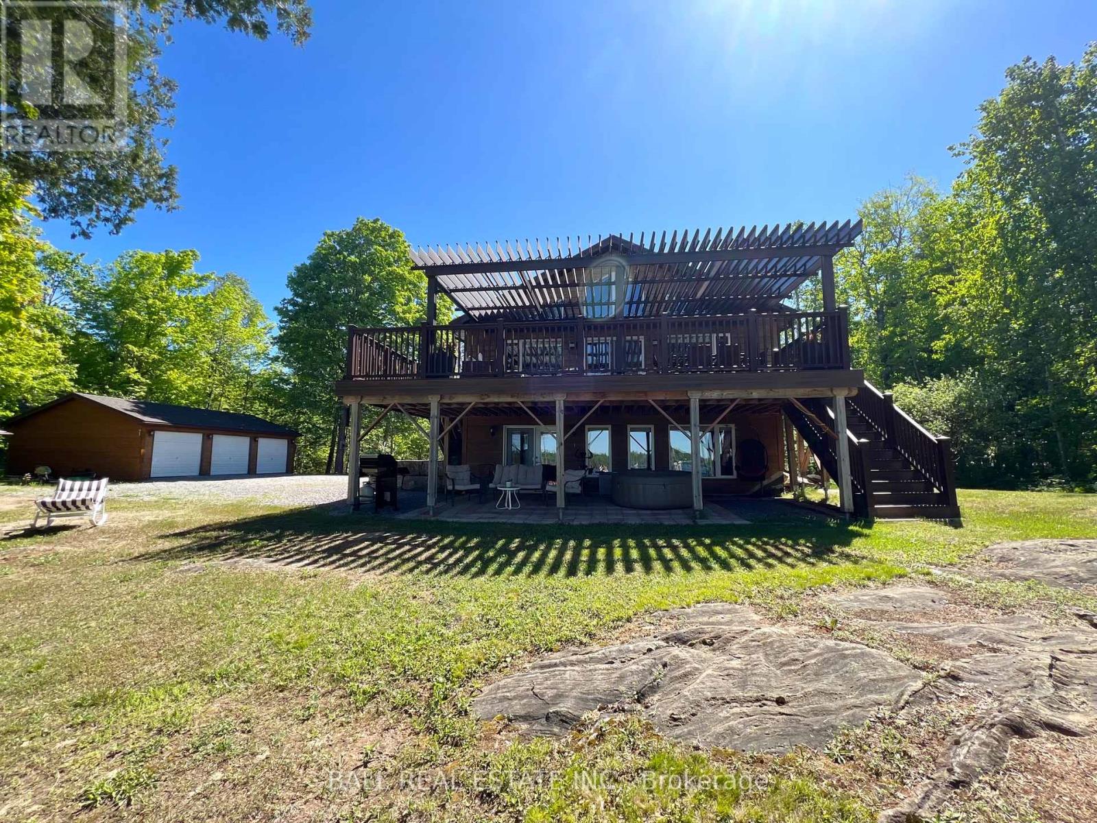 154 Julian Lake Road, North Kawartha, Ontario  K0L 3E0 - Photo 12 - X12375652