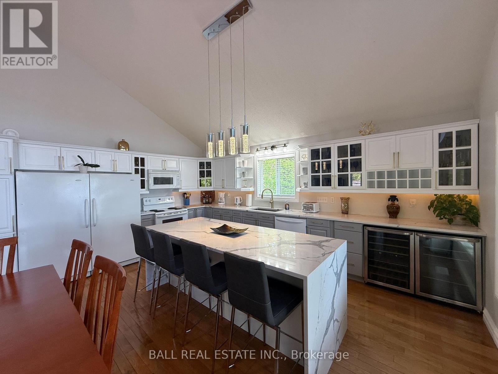 154 Julian Lake Road, North Kawartha, Ontario  K0L 3E0 - Photo 20 - X12375652