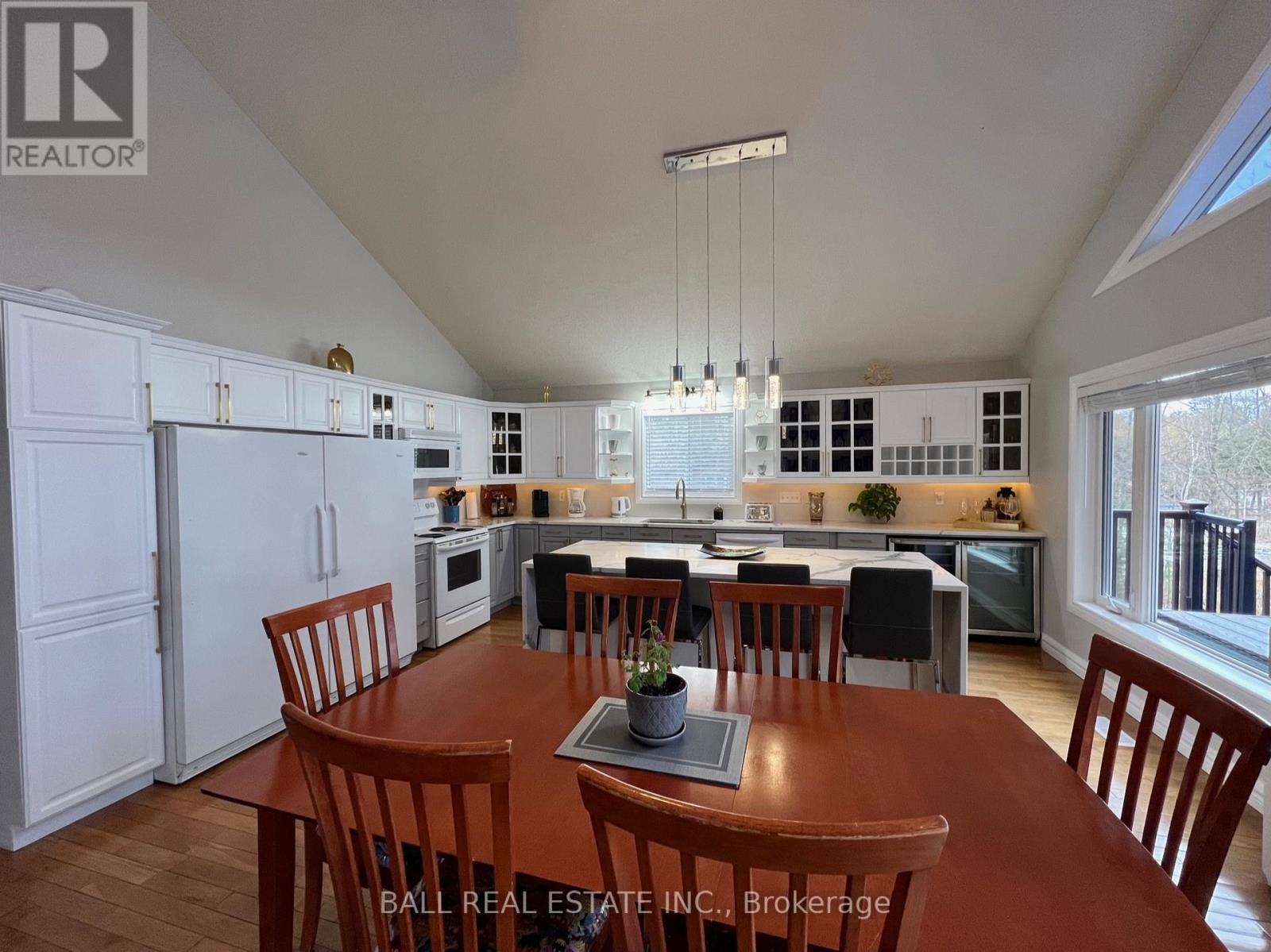 154 Julian Lake Road, North Kawartha, Ontario  K0L 3E0 - Photo 23 - X12375652