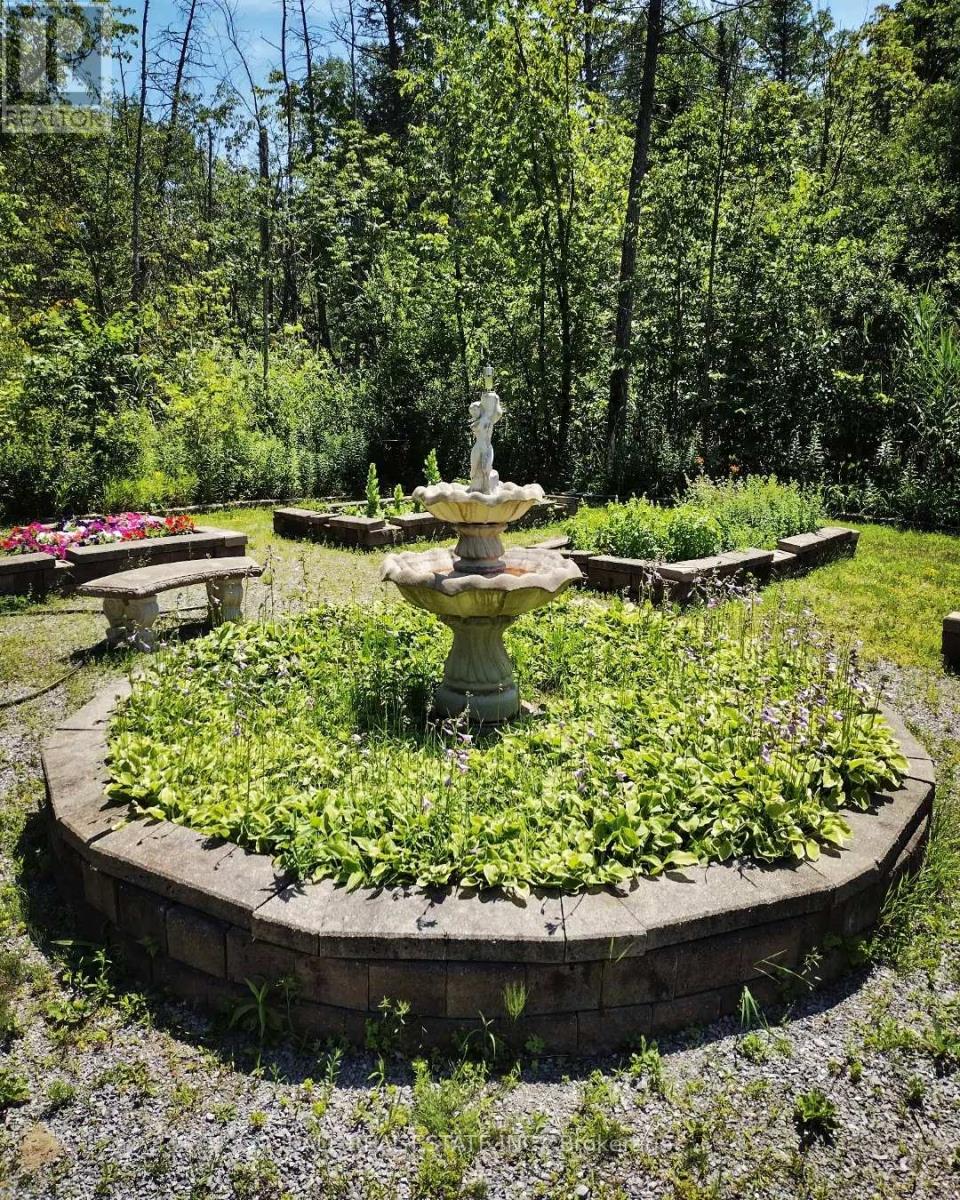 154 Julian Lake Road, North Kawartha, Ontario  K0L 3E0 - Photo 48 - X12375652