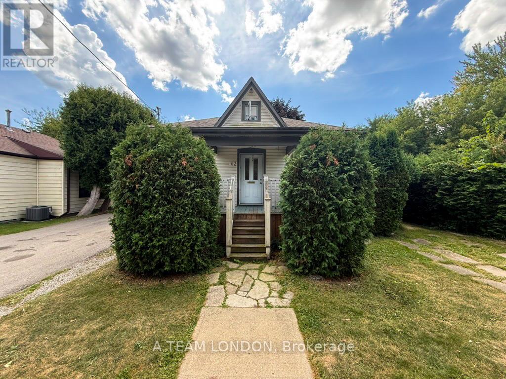 162 Mount Pleasant Avenue, London North (North N), Ontario  N6H 1E2 - Photo 2 - X12377928
